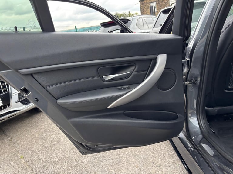 2013 BMW 3 Series 3.0 330d M Sport Touring Auto xDrive Euro 5 (s/s) 5dr ESTATE Diesel Automatic