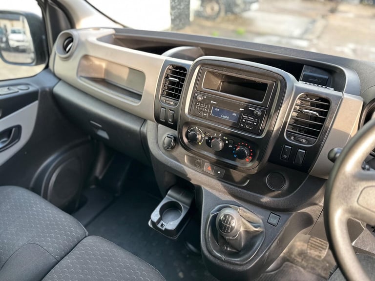 2019 Renault Trafic 1.6 dCi ENERGY 27 Business+ SWB Standard Roof Euro 6 (s/s) 5dr PANEL VAN Dies...