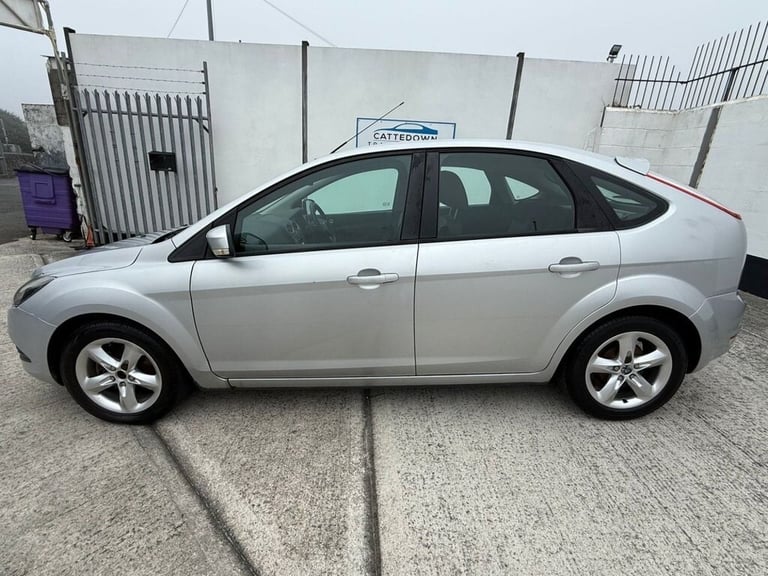 2009 09 FORD FOCUS 1.6 ZETEC HATCHBACK 5DR PETROL MANUAL (161 G/KM, 99 BHP)