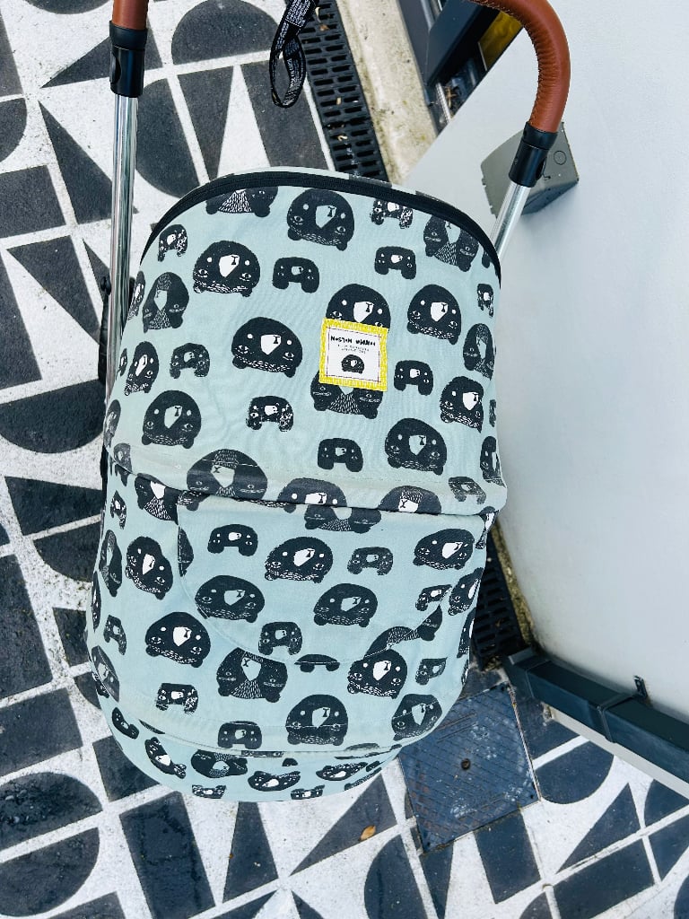 Mamas & Papas Armadillo Flip - Full travel system - Donna Wilson 