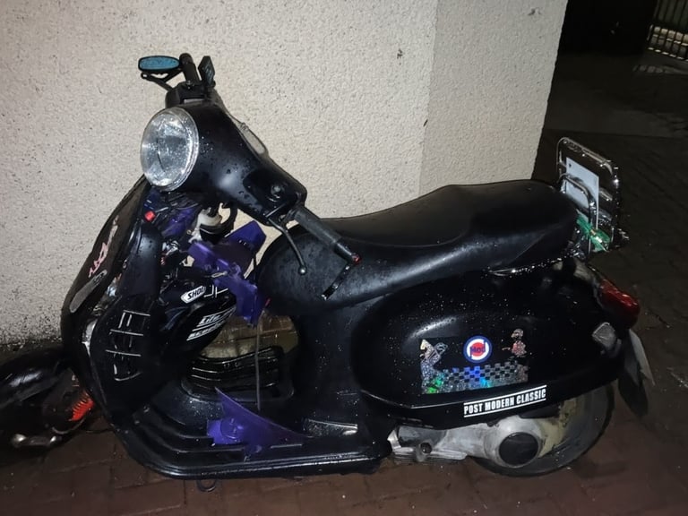 Piaggio, VESPA, 2005, 124 (cc)