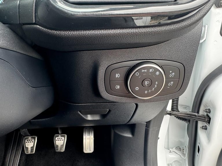 Ford Fiesta 1.0T EcoBoost MHEV ST-Line Edition Euro 6