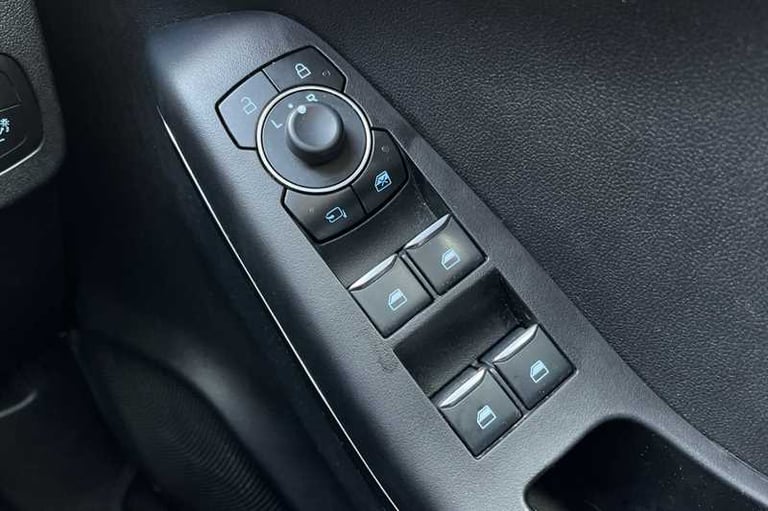 2024 Ford Puma 1.0 EcoBoost Hybrid mHEV Titanium 5dr HATCHBACK PETROL Manual