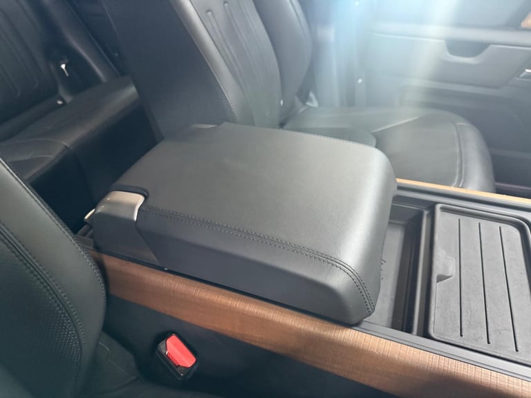 2023 Land Rover Defender 130 3.0 D300 MHEV X Auto 4WD Euro 6 (s/s) 5dr ESTATE Diesel Automatic