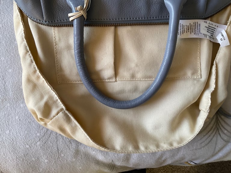 Bailey & Quinn Soft Leather Handbag & Dust-bag, Light Blue Excellent Condition