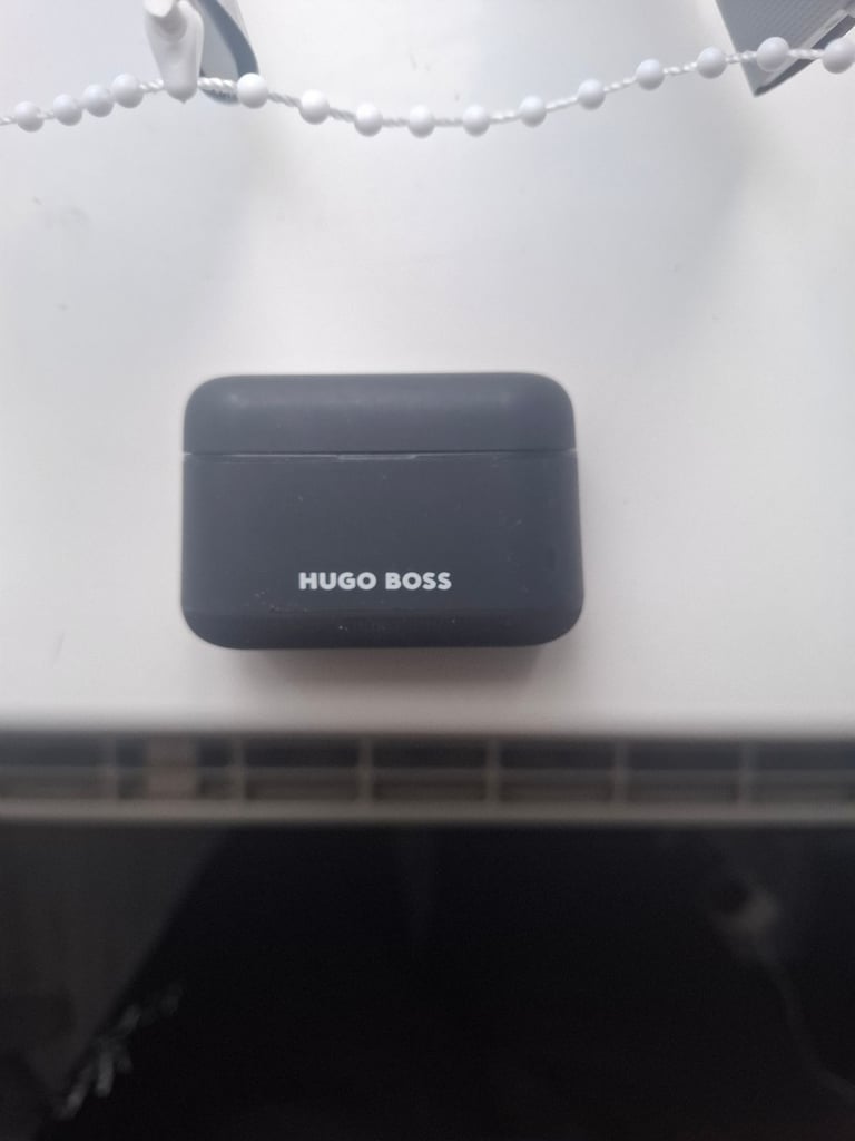 Hugo boss ear buds