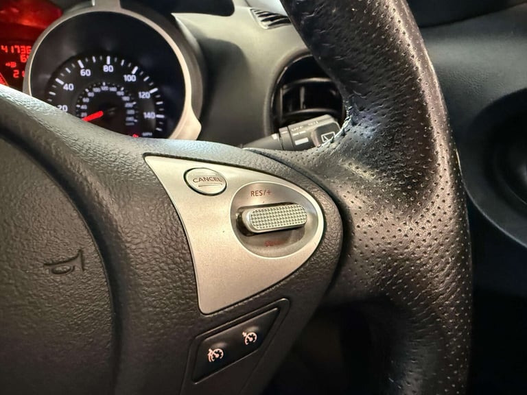2017 Nissan Juke 1.6 Juke Tekna CVT 5dr SUV Petrol Automatic