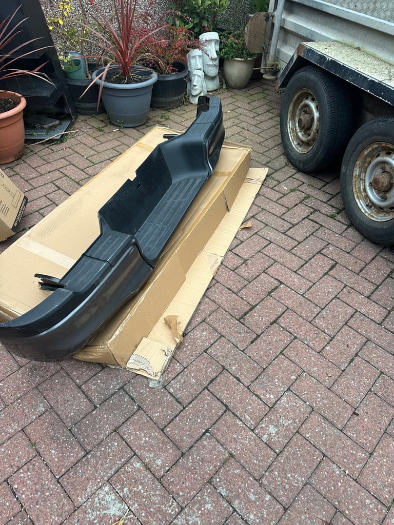 image for Toyota Hilux rear bumper