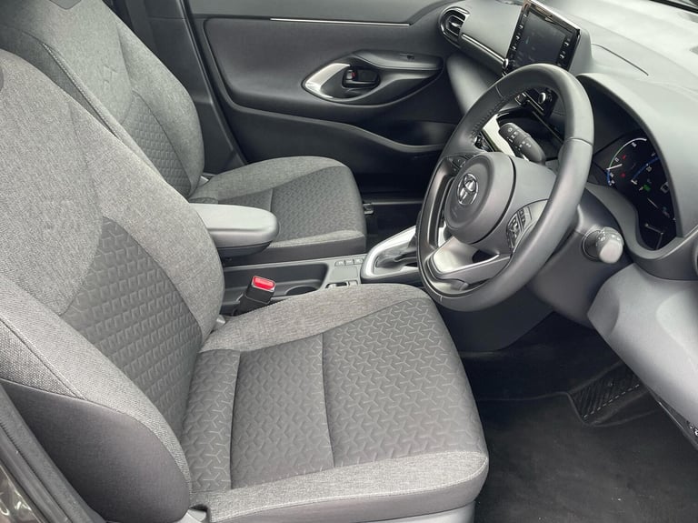 2023 Toyota Yaris 1.5 Hybrid Design 5dr CVT Estate Hybrid Automatic