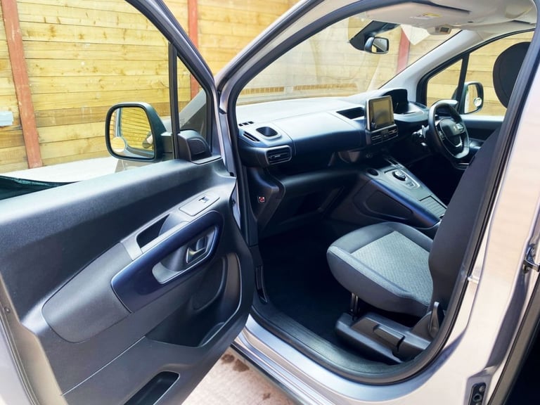 2022 Peugeot RIFTER HORIZON RS PLUS AU 5 Seat Auto Wheelchair Accessible Disabled Access Vehicle ...