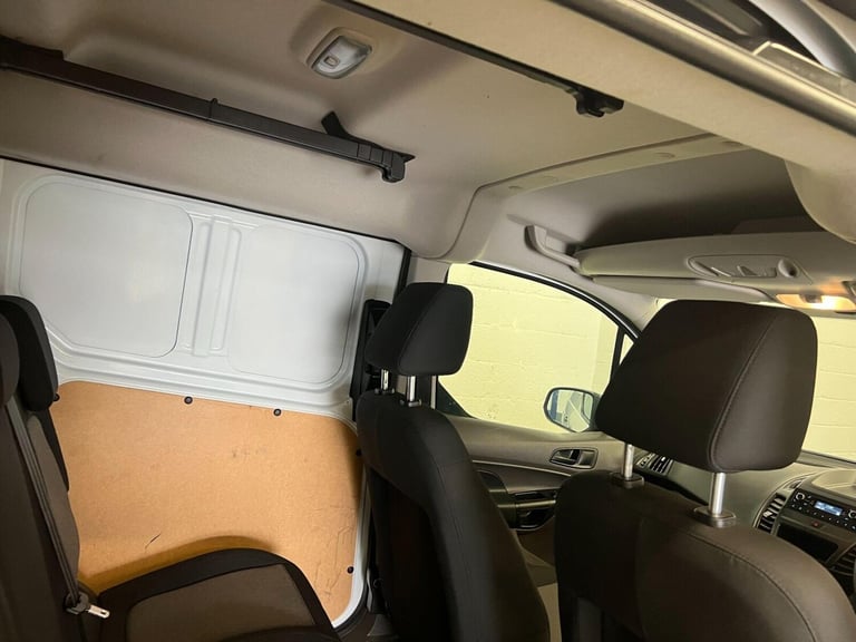 2020 Ford Transit Connect 1.5 230 EcoBlue Leader Crew Van L2 Euro 6 (s/s) 6dr Combi Van Diesel Ma...