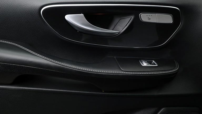 2023 Mercedes-Benz V-Class 2.0 V300d AMG Line MPV 5dr Diesel G-Tronic+ Euro 6 (s/s) XLWB (237 ps)...