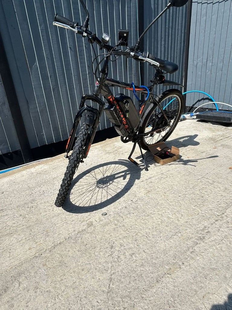 image for Electric bike schwinn 