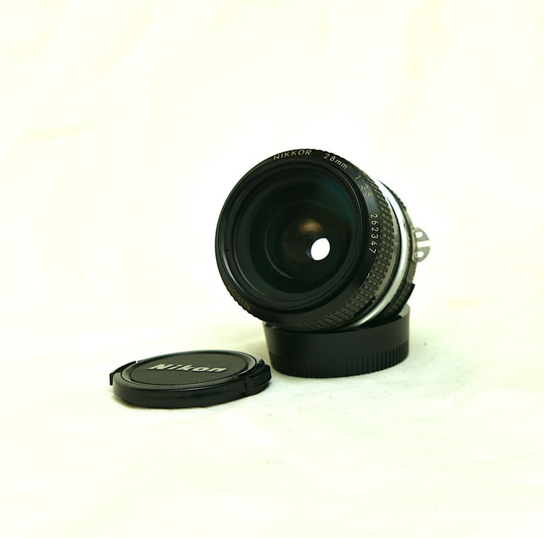 Nikon Nikkor 28mm F/3.5 AI Manual Wide Angle Lens