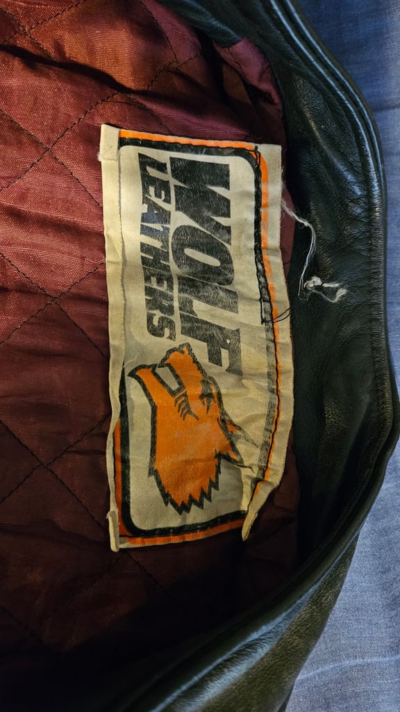 1980's WOLF LEATHERS Cafe RacerJacket painted motorbike jacket - Hand Painted Queensryche - 44'