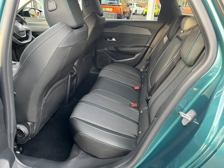 2024 Peugeot 308 SW 1.2 PureTech Allure Estate 5dr Petrol EAT Euro 6 (s/s) (130 ps) ESTATE Petrol...
