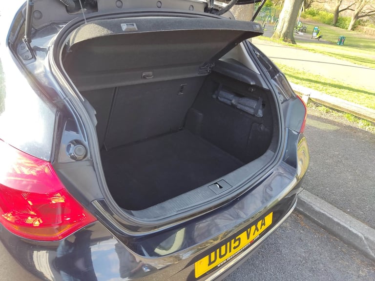 Vauxhall, ASTRA, Hatchback, 2015, Manual, 1398 (cc), 5 doors