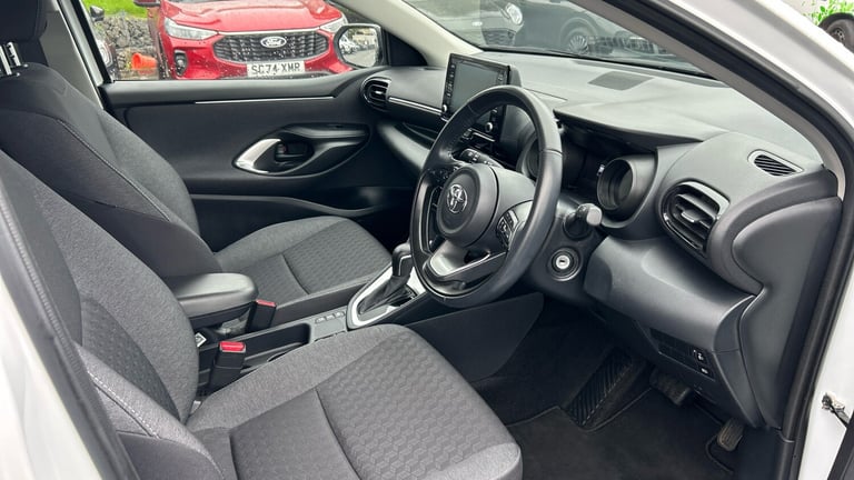 2022 Toyota Yaris 1.5 Hybrid Design 5dr CVT Hybrid Hatchback Hatchback Hybrid Automatic