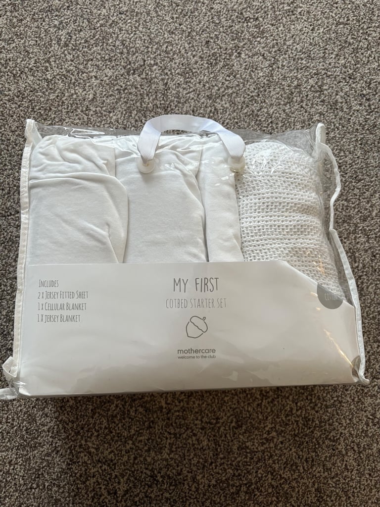 image for Cot Bed Starter Kit With Cot Bumper 