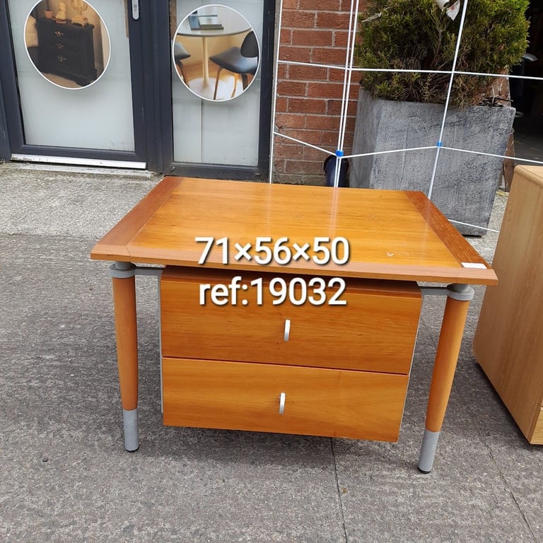 2 drawer side table 71cm x 56cm x 50cm, Ref:19032 £15.00