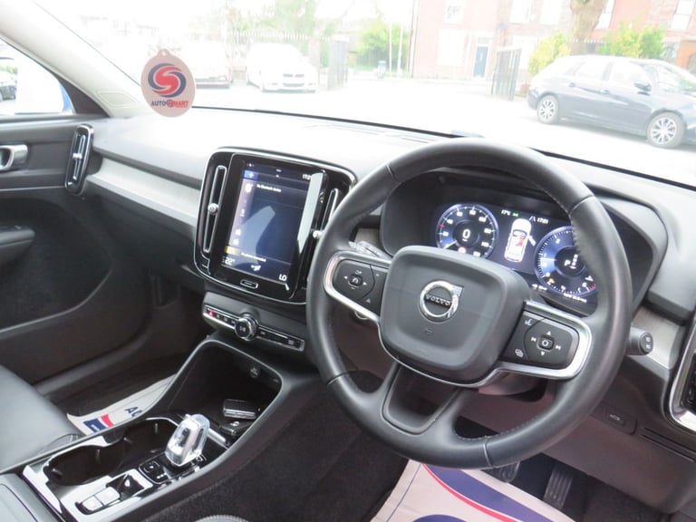 2020 Volvo XC40 2.0 D4 Inscription SUV 5dr Diesel Auto AWD Euro 6 (s/s) (190 ps) ESTATE Diesel Au...
