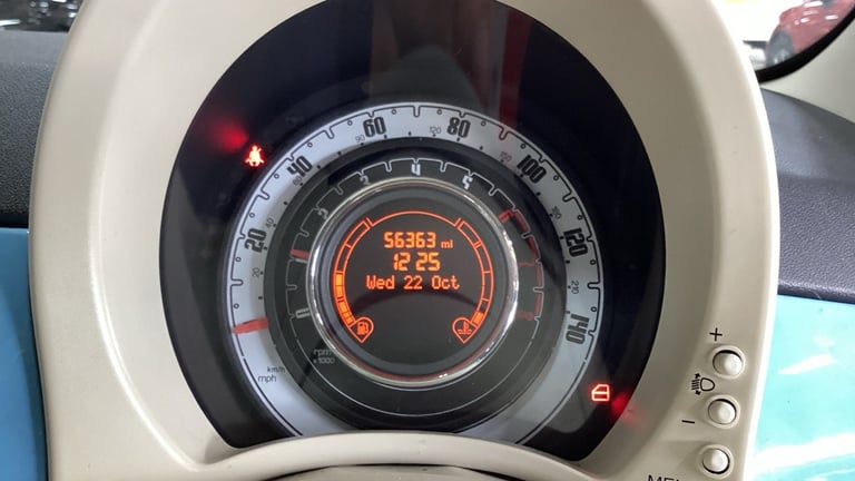 2013 Fiat 500 1.2 Colour Therapy 3dr HATCHBACK Petrol Manual