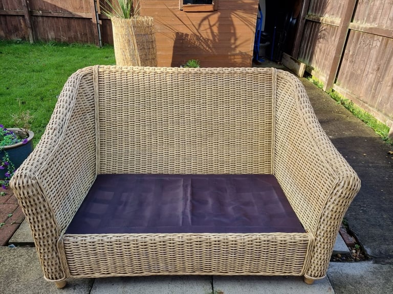 Three Piece Conservatory/Summer Room Suite.Delivery