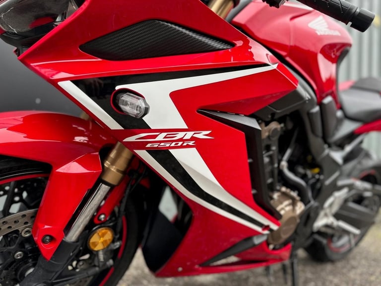 Stunning 2019/19 Honda CBR650R Motorcycle 