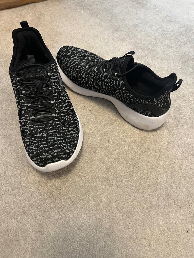 Women trainers size 4