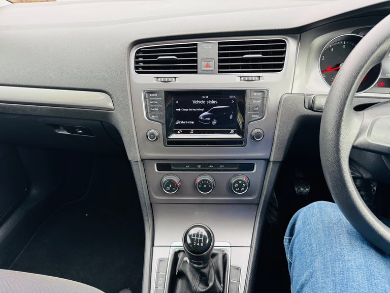 Volkswagen, GOLF, Hatchback, 2014, Manual, 1197 (cc), 5 doors
