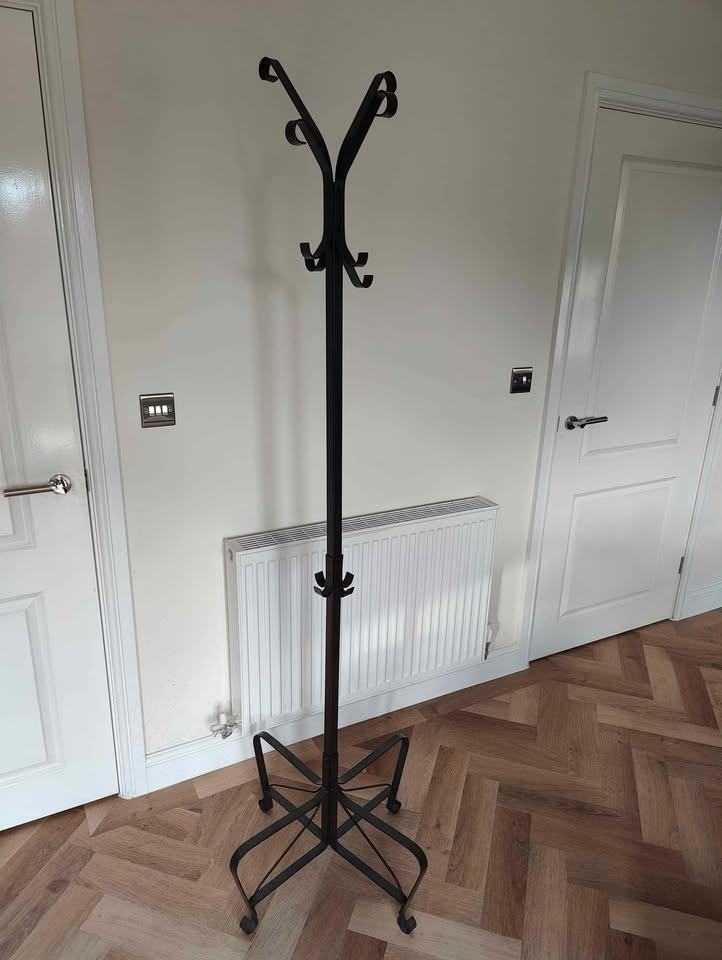 image for metal coat/hat stand