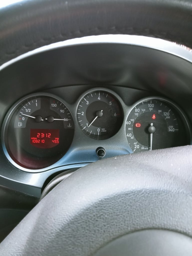 Seat Leon sport, comes with two keys and a full year MOT.