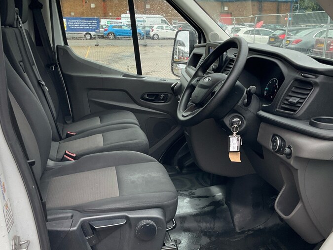 2023 Ford Transit L4 Leader Luton RWD 2.0 EcoBlue 130ps LUTON Diesel Manual