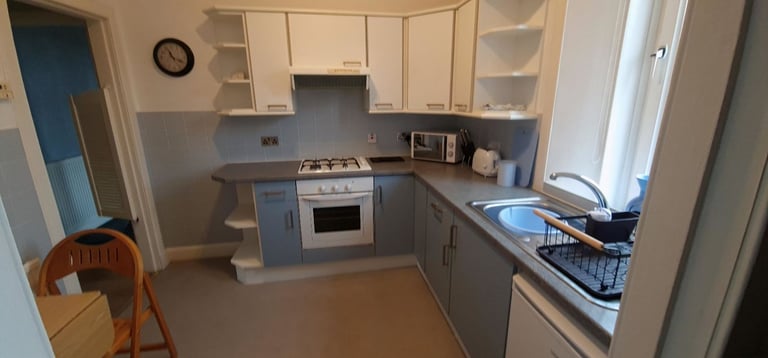 Spacious 1 Bedroom flat in central location Prestwick. 