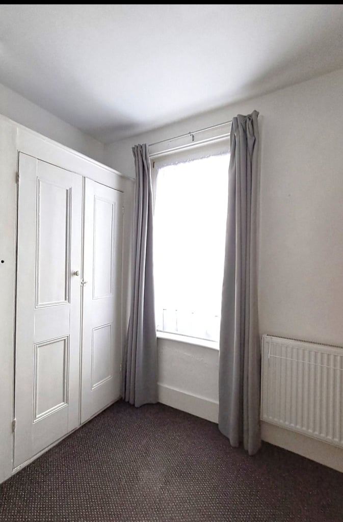 Very near hospital, 2 Bathrooms, Bills Included 