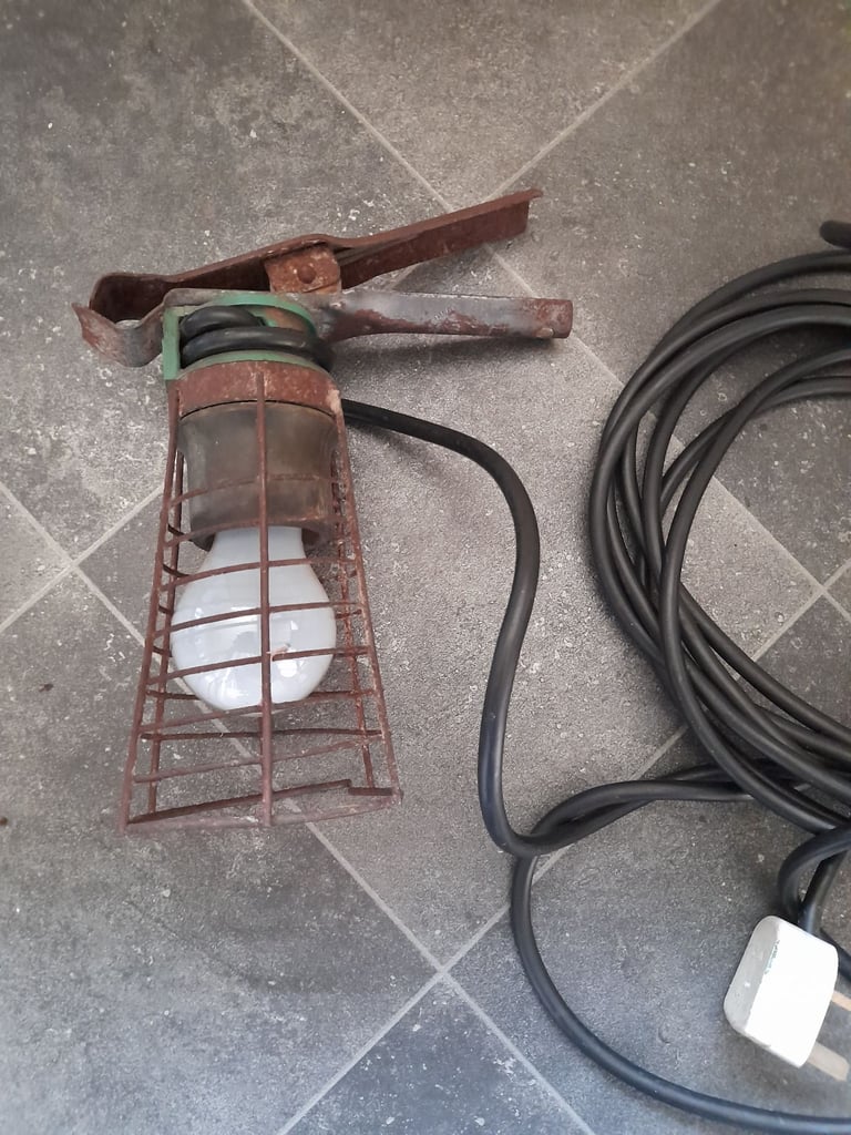 Mechanics inspection/ spot light