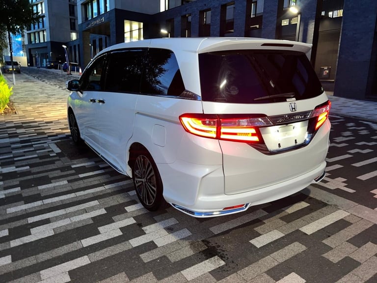 2017 HONDA ODYSSEY 2.4 I-VTEC AUTO PETROL 7 SEATER MPV NEW SHAPE GRADE 4