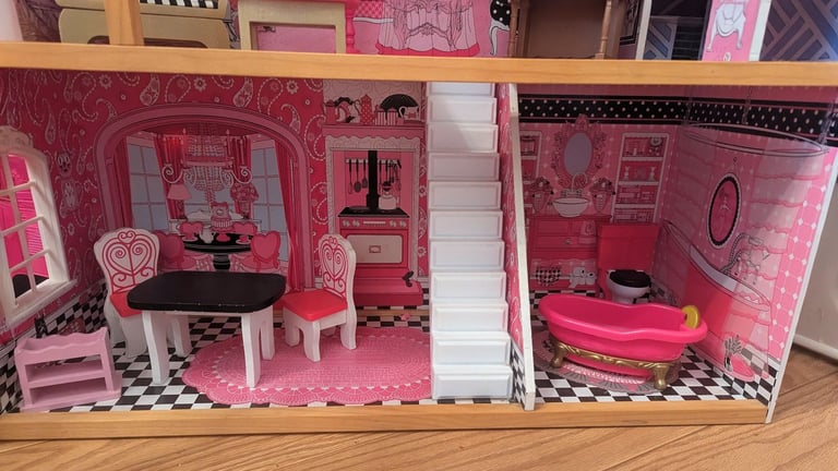 Kidkraft dolls house suitable for Barbie 