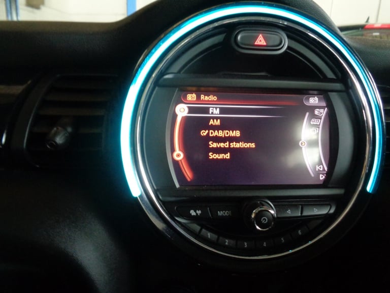 MINI HATCHBACK 1.5 Cooper 5dr