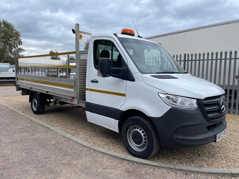 2022 Mercedes-Benz Sprinter 3.5t Progressive Chassis Cab CHASSIS CAB DIESEL Manual