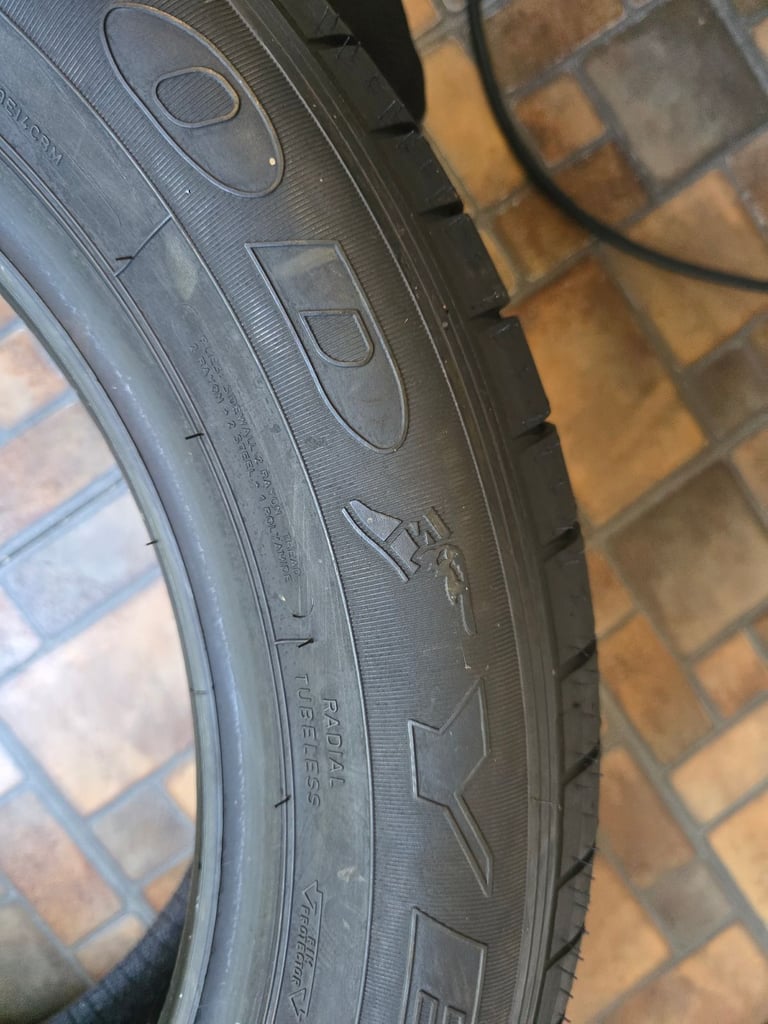 Goodyear Eagle F1 255 55 18