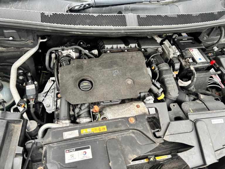 2019 PEUGEOT GT LINE PREMIUM B-HDI 1.5 DIESEL 7 SEATER SUV DAMAGED SALVAGE 