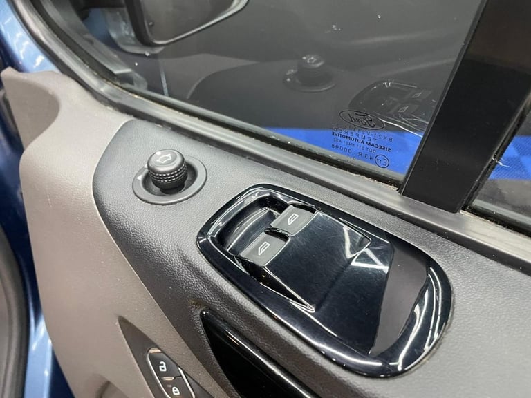 2021 Ford Transit Custom 2.0 EcoBlue 170ps Low Roof D/Cab Active Van PANEL VAN DIESEL Manual