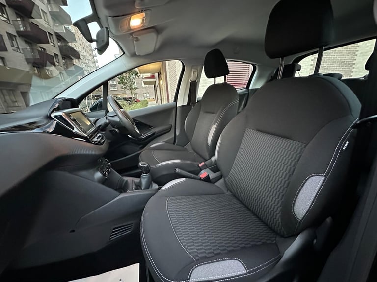 2016 Peugeot 208 1.2 PureTech Active Euro 6 5dr HATCHBACK Petrol Manual