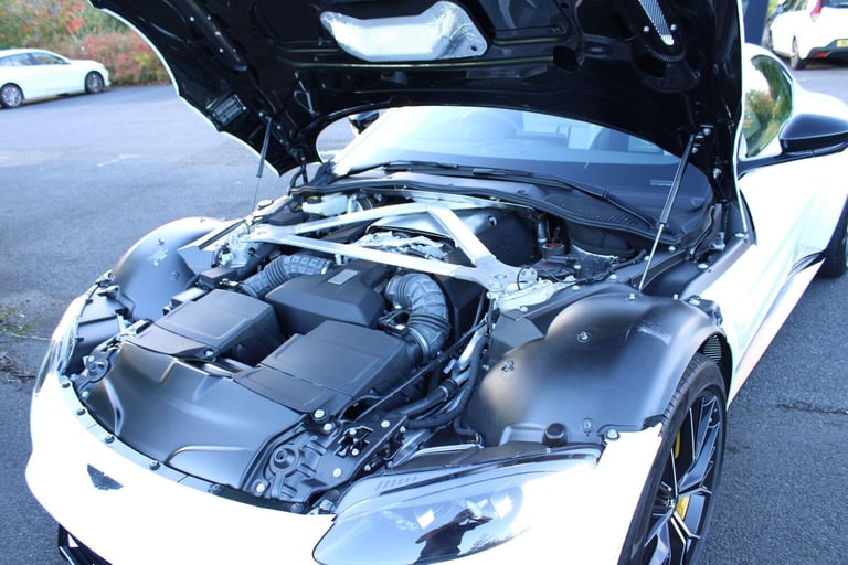  Aston Martin Vantage 4.0 V8 Coupe 2dr Petrol Auto Euro 6 (510 ps) Petrol Automatic