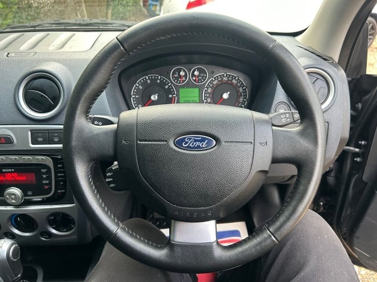 2011 Ford Fusion 1.6 Titanium Hatchback 5dr Petrol Manual (157 g/km, 99 bhp) Hatchback Petrol Manual
