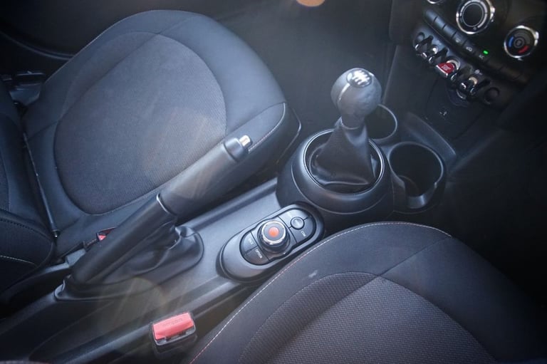 2019 MINI Hatch 1.5 Cooper Classic Hatchback 5dr Petrol Manual Euro 6 (s/s) (136 ps) Hatchback Pe...
