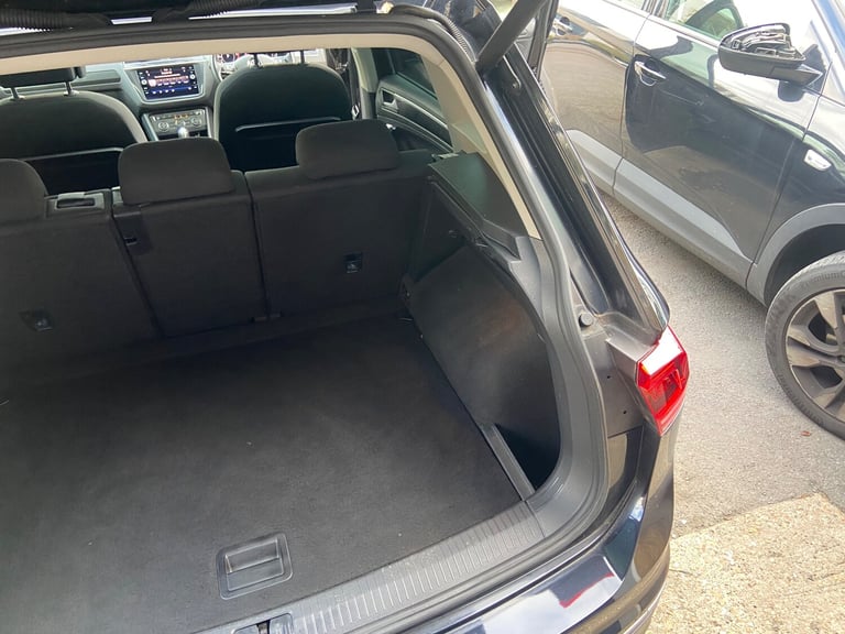 2019 Volkswagen Tiguan 2.0 TDI SEL SUV 5dr Diesel DSG Euro 6 (s/s) (150 ps)