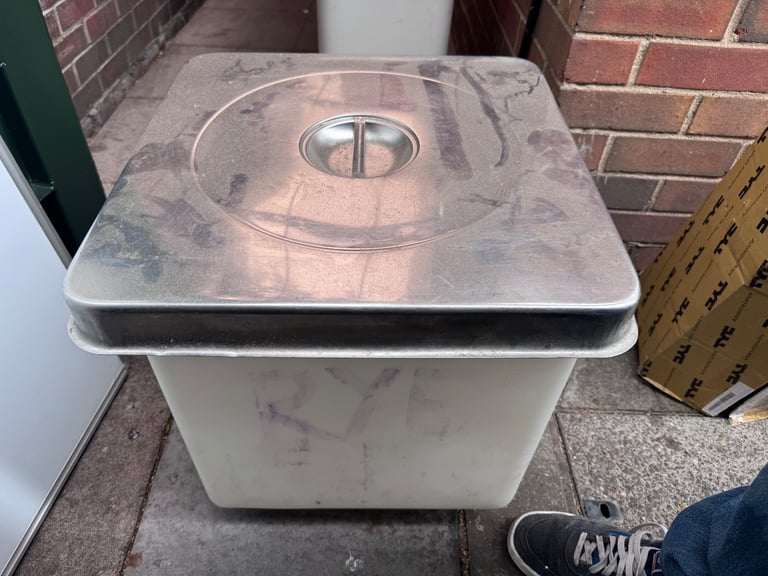 image for Mobile Ingredient Bin 72Ltr With lid 