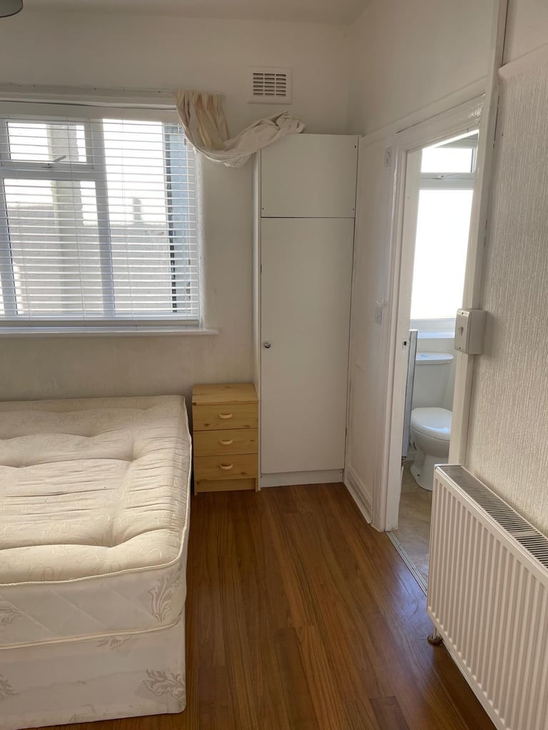 1 Bedroom Flat Available to Rent - Didsbury, M20 6SE